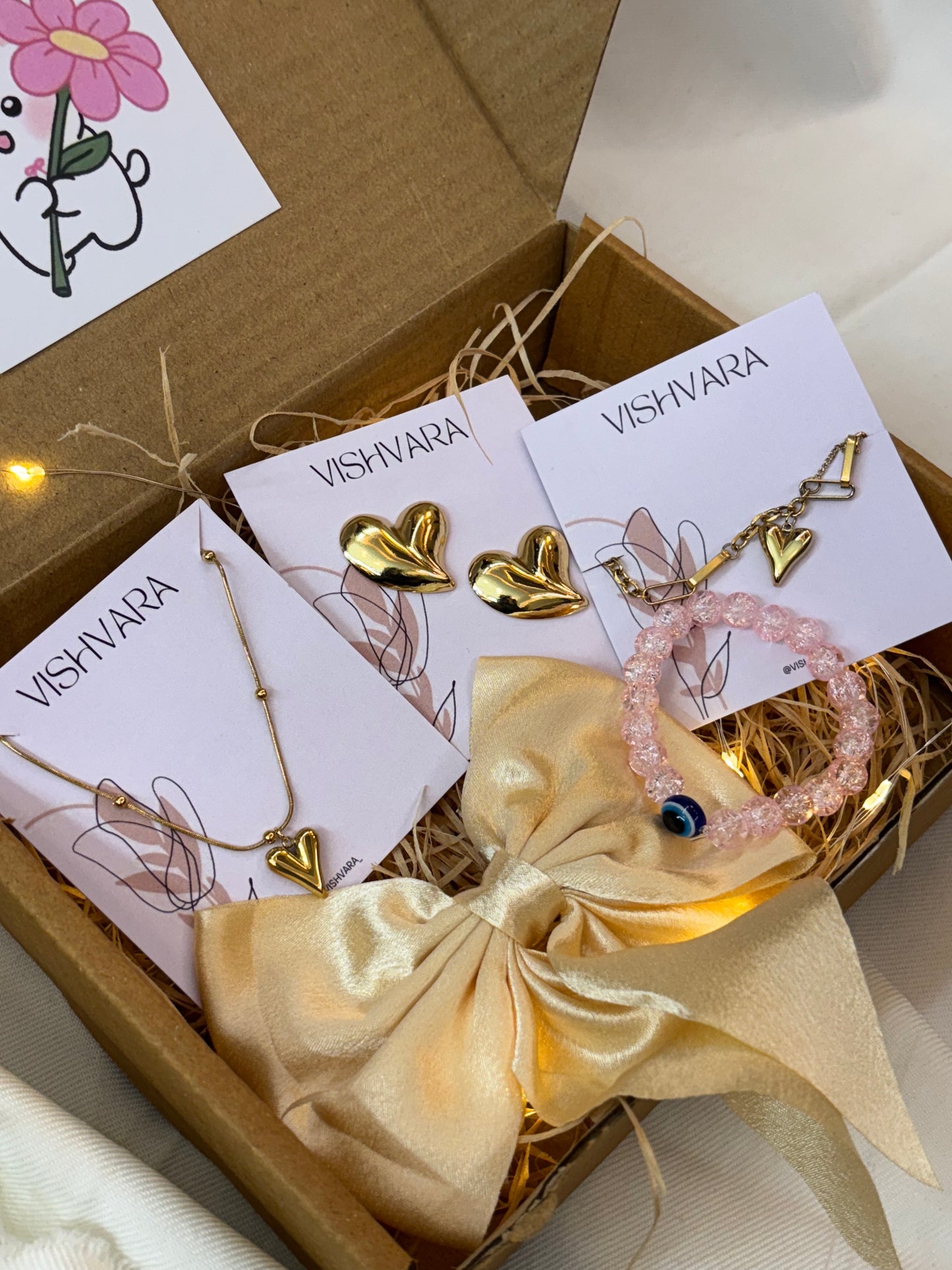 Golden Heart Jewelry Gift Box – Elegant Love Edition