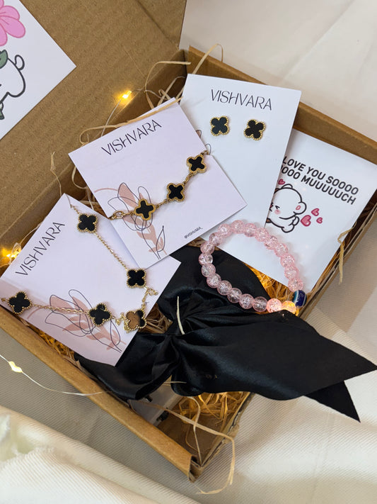 Elegant Clover Jewelry Gift Box – Black & Gold Edition